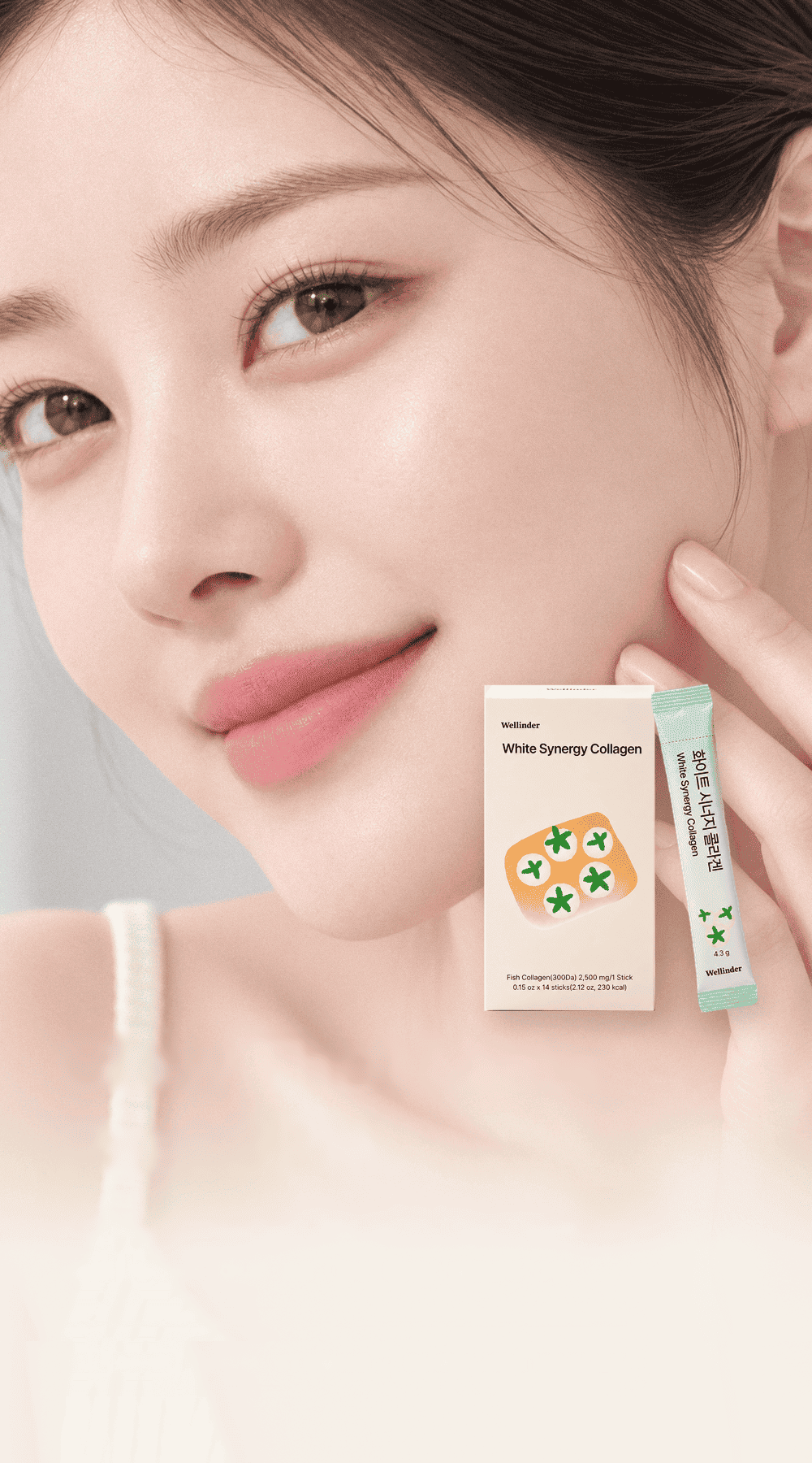 Woman holding Wellinder White Synergy Collagen box and stick